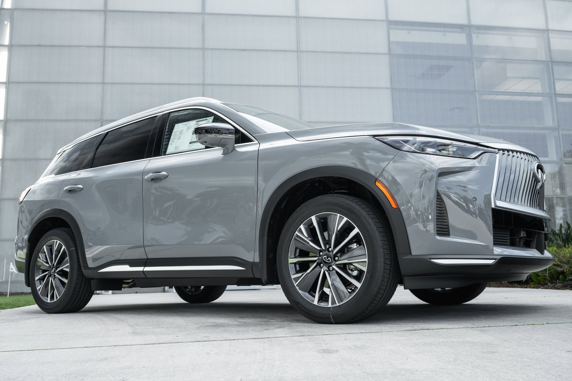 New 2026 INFINITI QX60 Luxe w/ Cargo Package