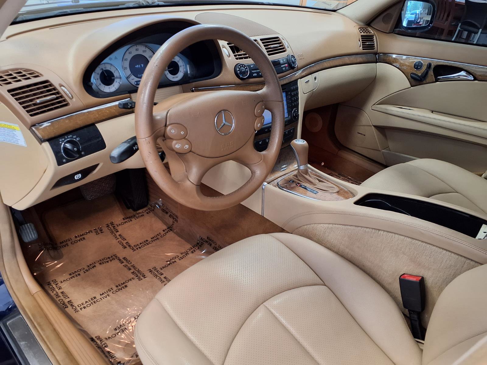 Used 2008 Mercedes-Benz E 350 Sedan image 16