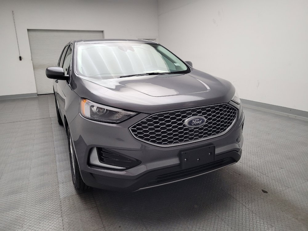 Used 2024 Ford Edge SEL image 14