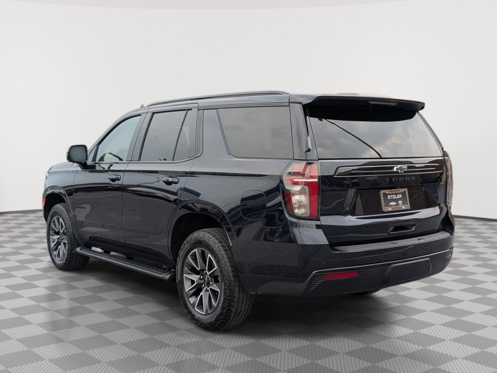 Used 2023 Chevrolet Tahoe Z71 w/ Z71 Off-Road Package AWD/4WD image 3