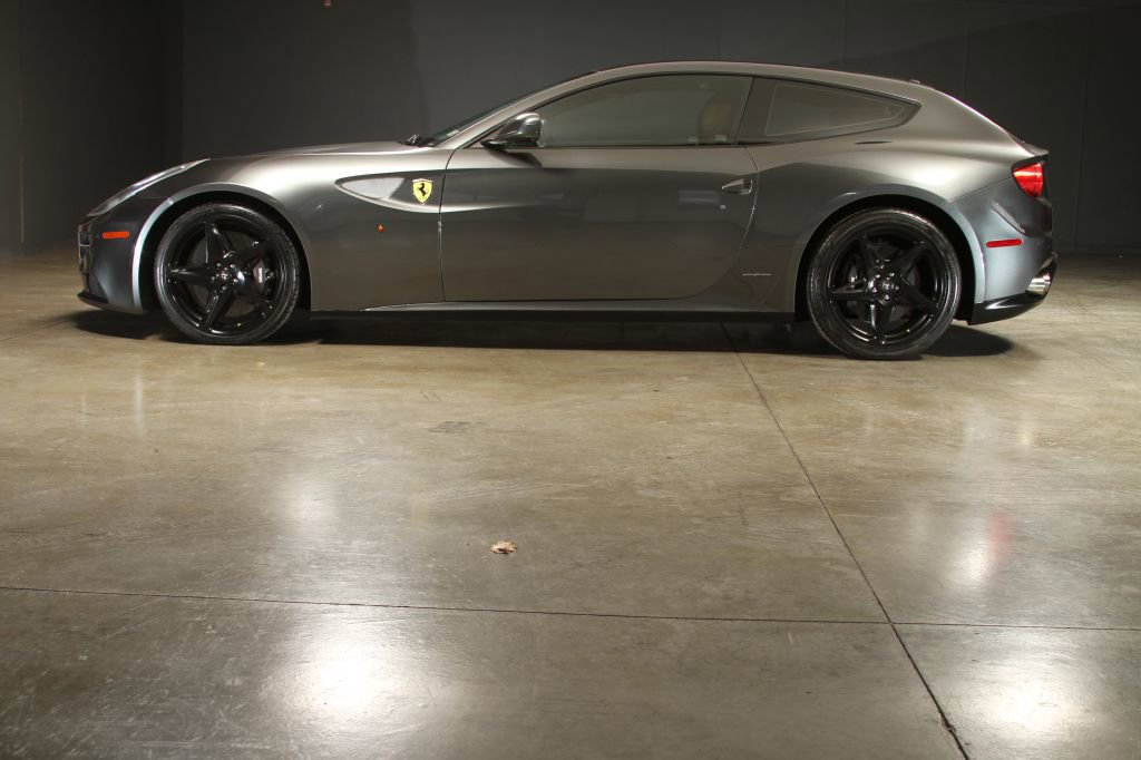 Used 2013 Ferrari FF image 15