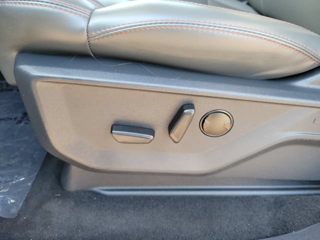 Certified 2025 Ford Expedition Active AWD/4WD image 21