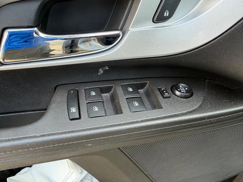 Used 2016 Chevrolet Equinox LT w/ Convenience Package FWD image 17