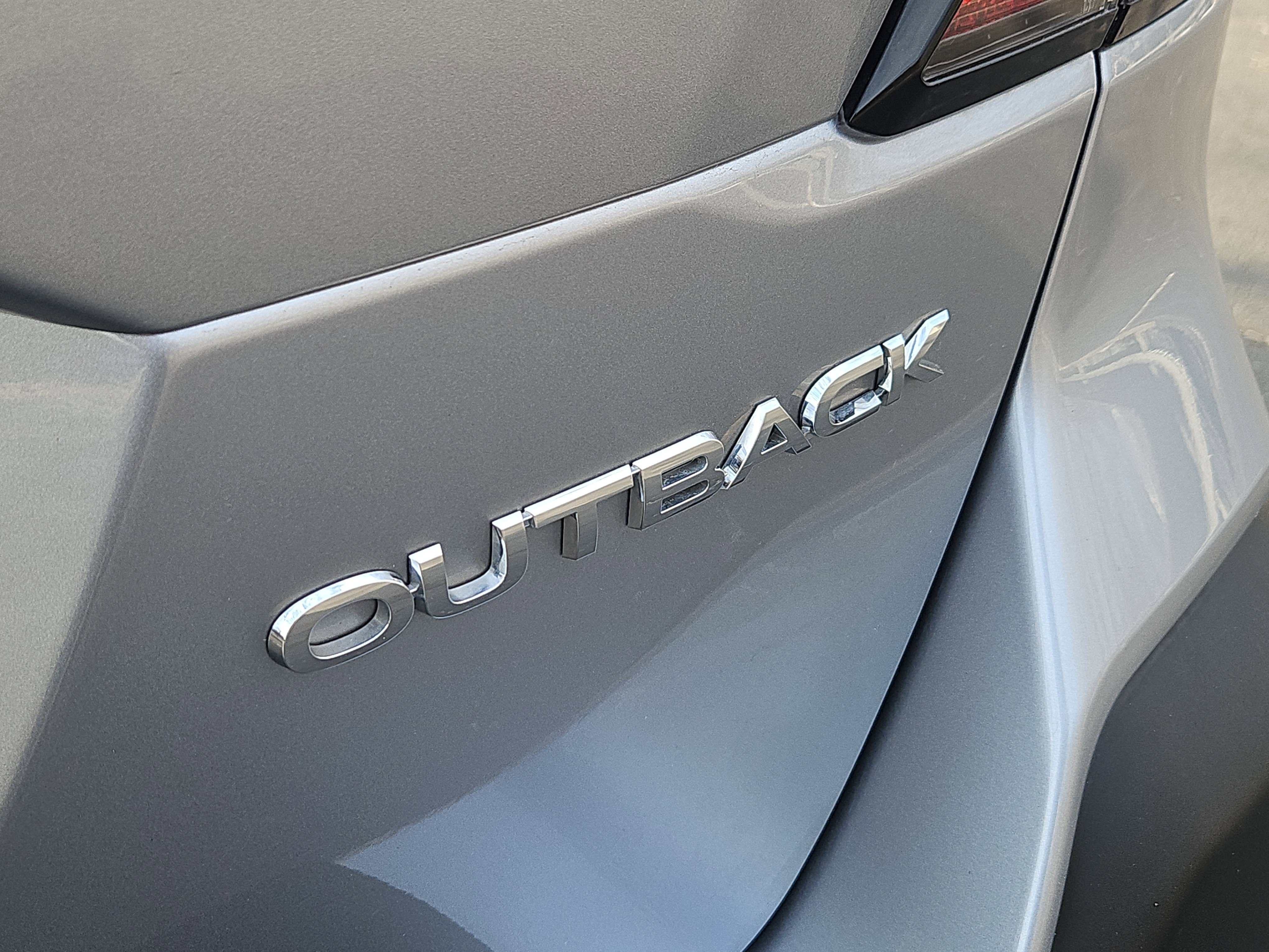 Certified 2025 Subaru Outback Limited image 5