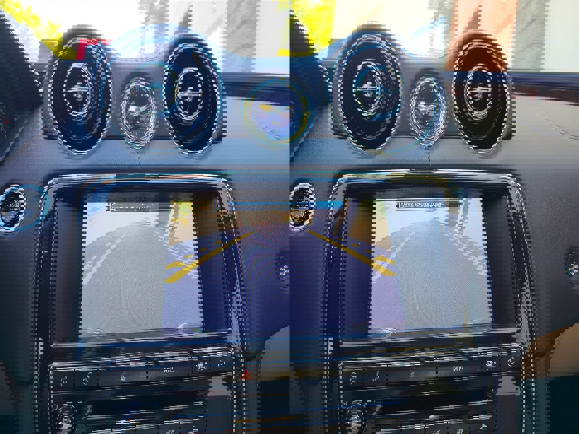 Used 2012 Jaguar XJ RWD image 21