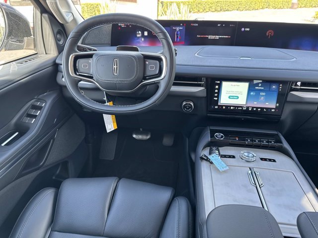 New 2026 Lincoln Navigator L Reserve AWD/4WD image 26