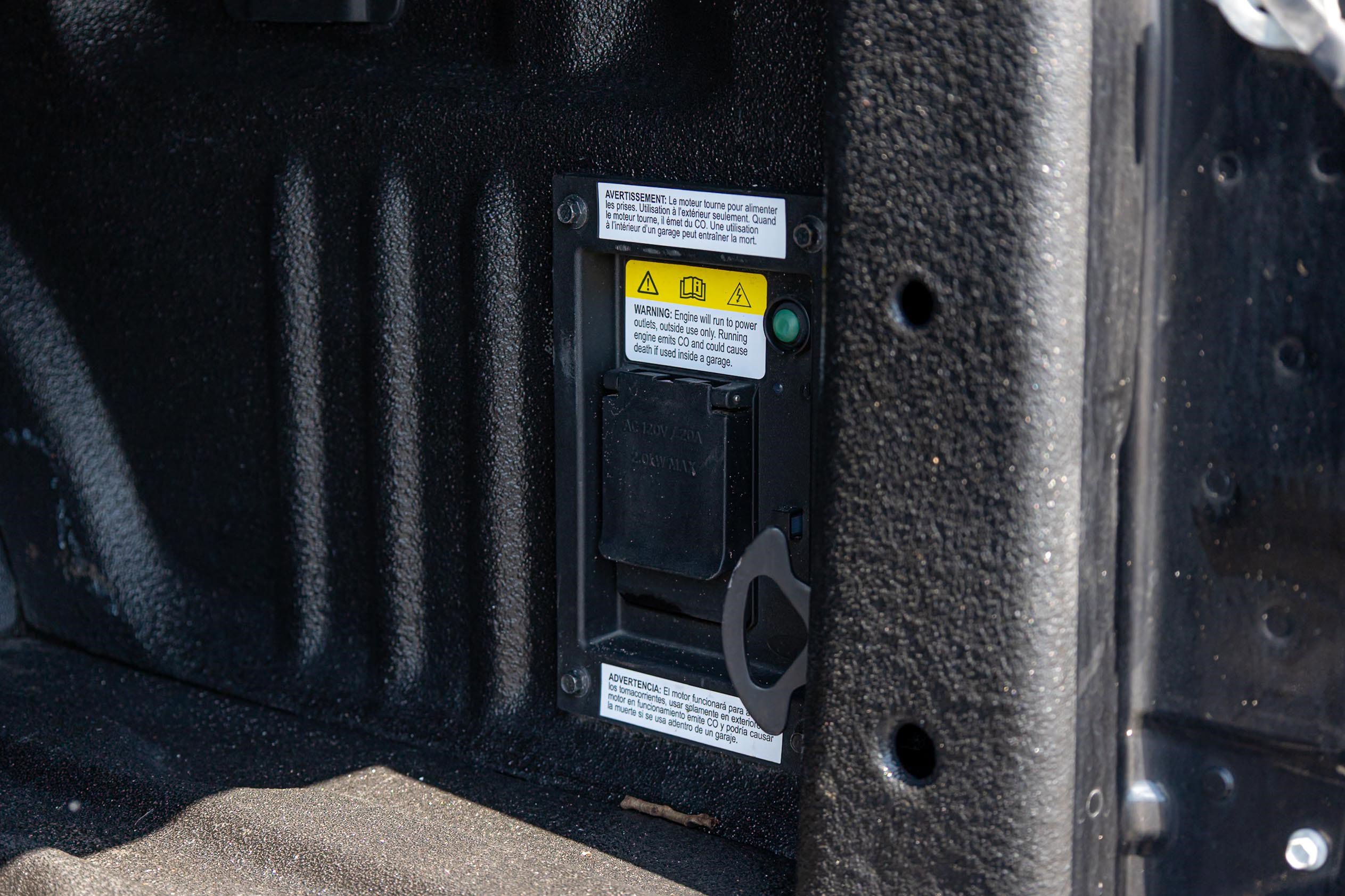 Used 2023 Ford F450 Platinum AWD/4WD image 45