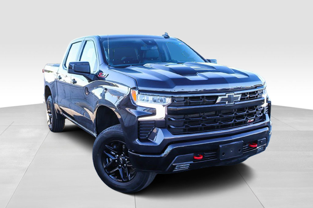 Used 2024 Chevrolet Silverado 1500 LT Trail Boss w/ Convenience Package II AWD/4WD image 2