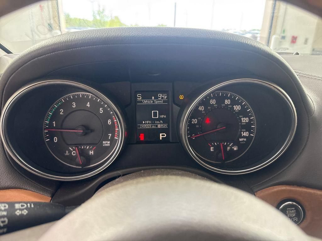 Used 2013 Jeep Grand Cherokee Overland w/ Trailer Tow Group IV RWD image 29