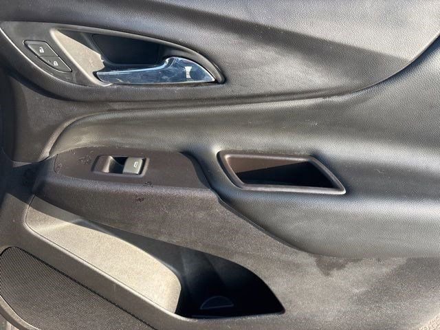 Used 2018 Chevrolet Equinox LT image 42