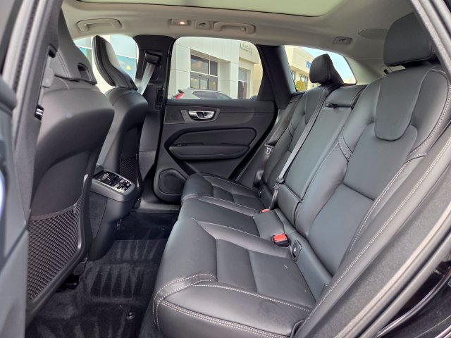 New 2027 Volvo XC60 B5 Ultra AWD/4WD image 11
