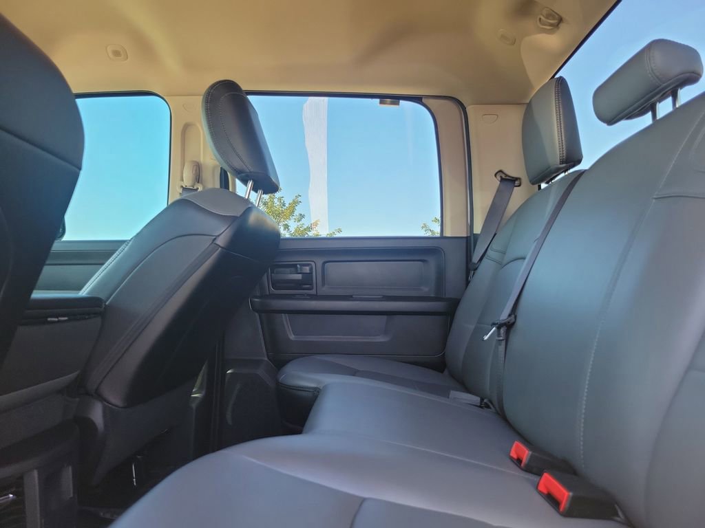 Used 2020 RAM 3500 Tradesman w/ Chrome Appearance Group image 11