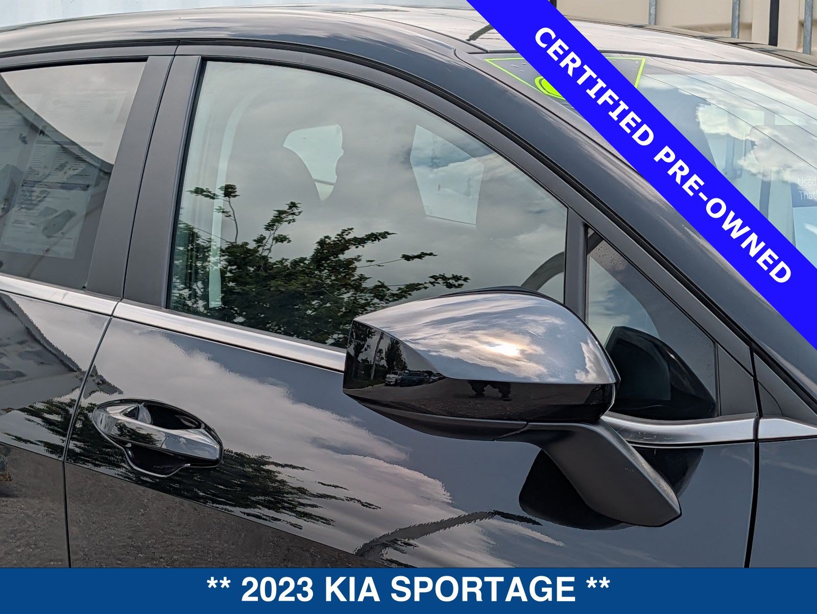 Used 2023 Kia Sportage LX FWD image 11