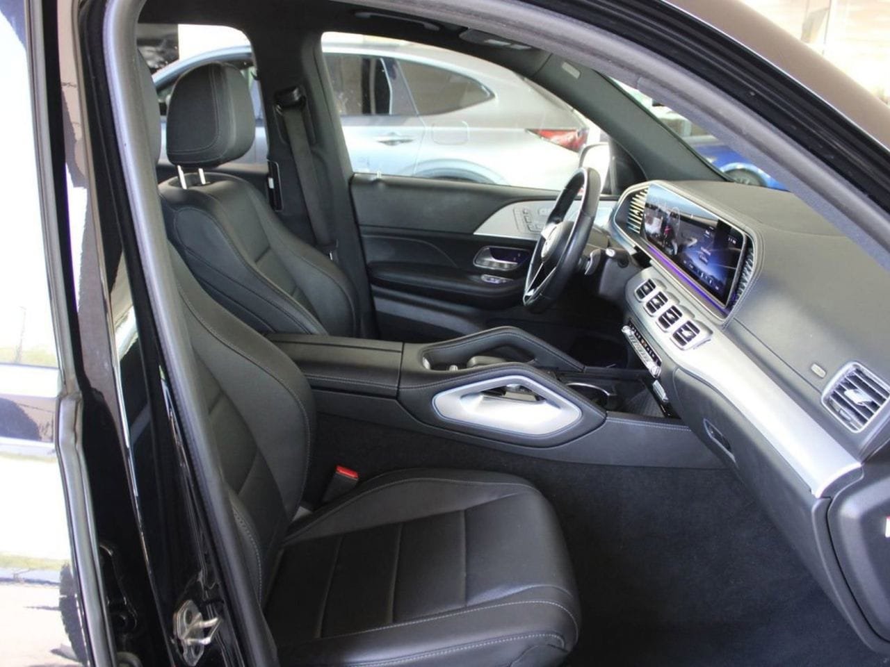 Used 2024 Mercedes-Benz GLS 450 4MATIC image 15