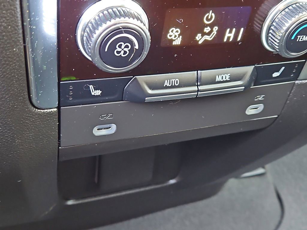 Used 2024 GMC Yukon Denali w/ Max Trailering Package image 24