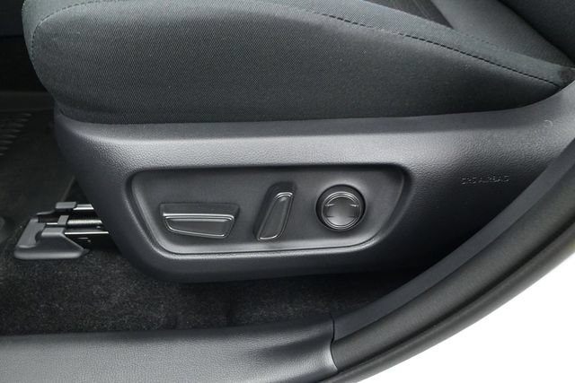 Used 2026 Toyota RAV4 SE AWD/4WD image 10