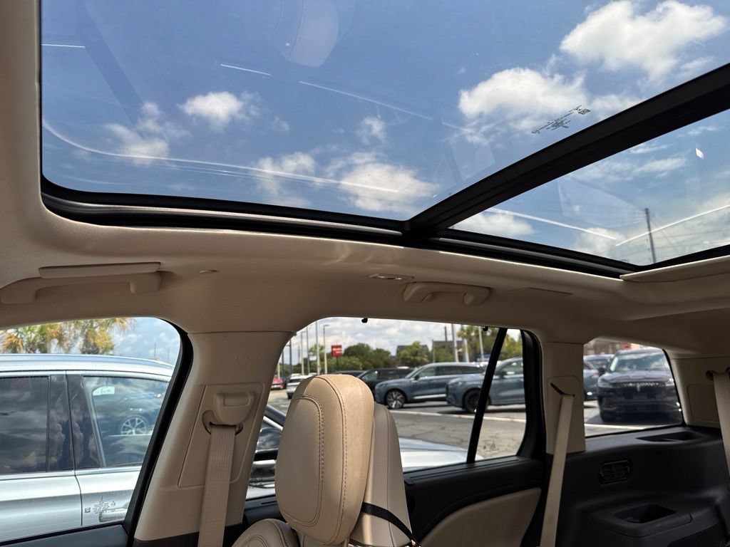 Used 2021 Lincoln Aviator Reserve w/ Equipment Group 201A AWD/4WD image 8
