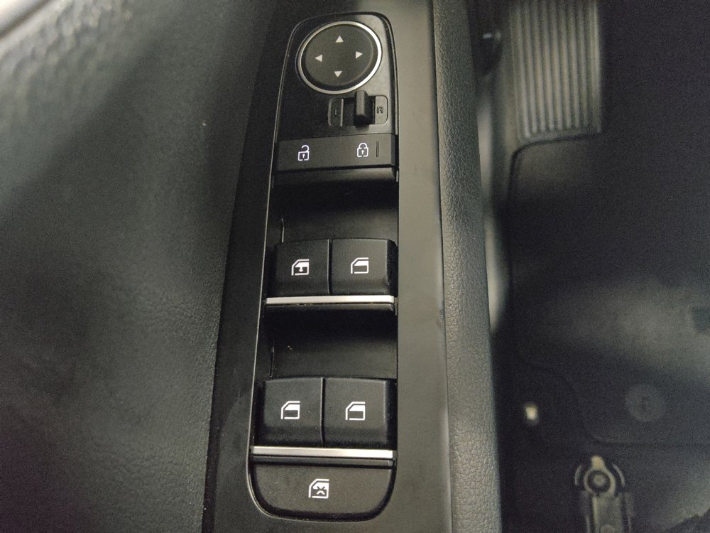 Used 2025 Kia Soul LX image 27