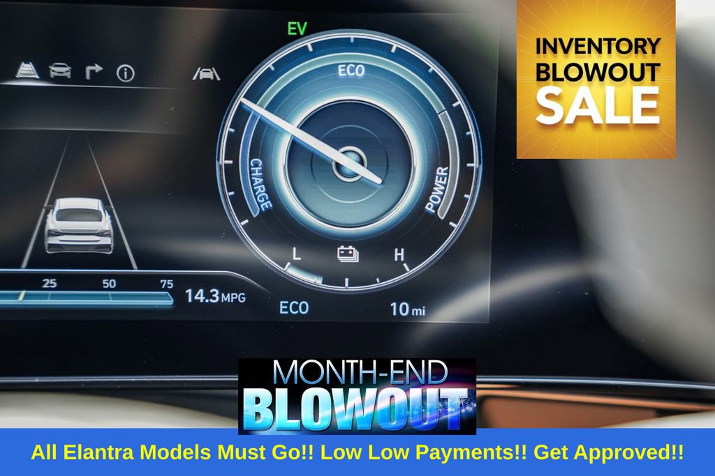 New 2025 Hyundai Elantra SEL image 40