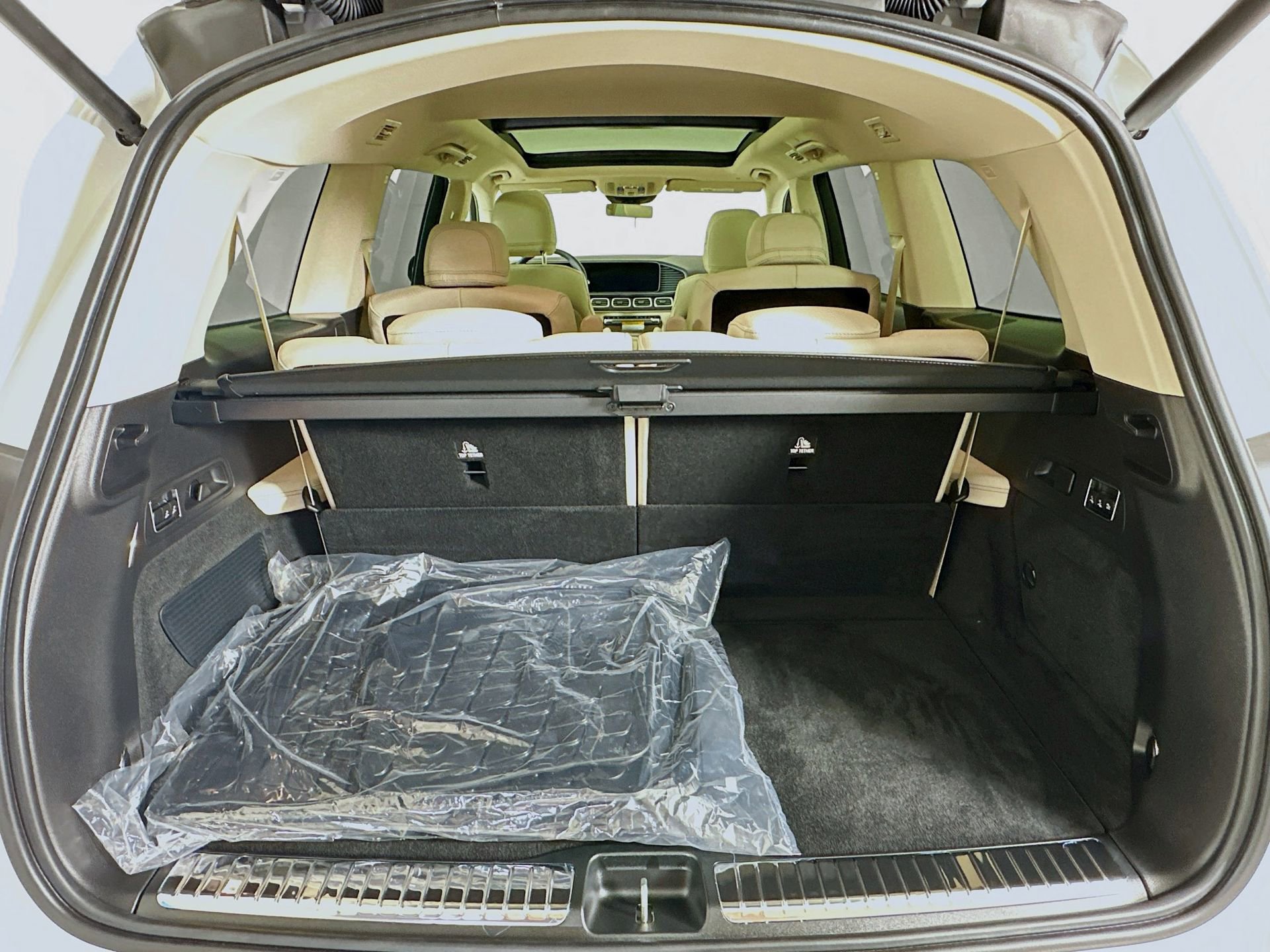 New 2026 Mercedes-Benz GLS 450 4MATIC image 29