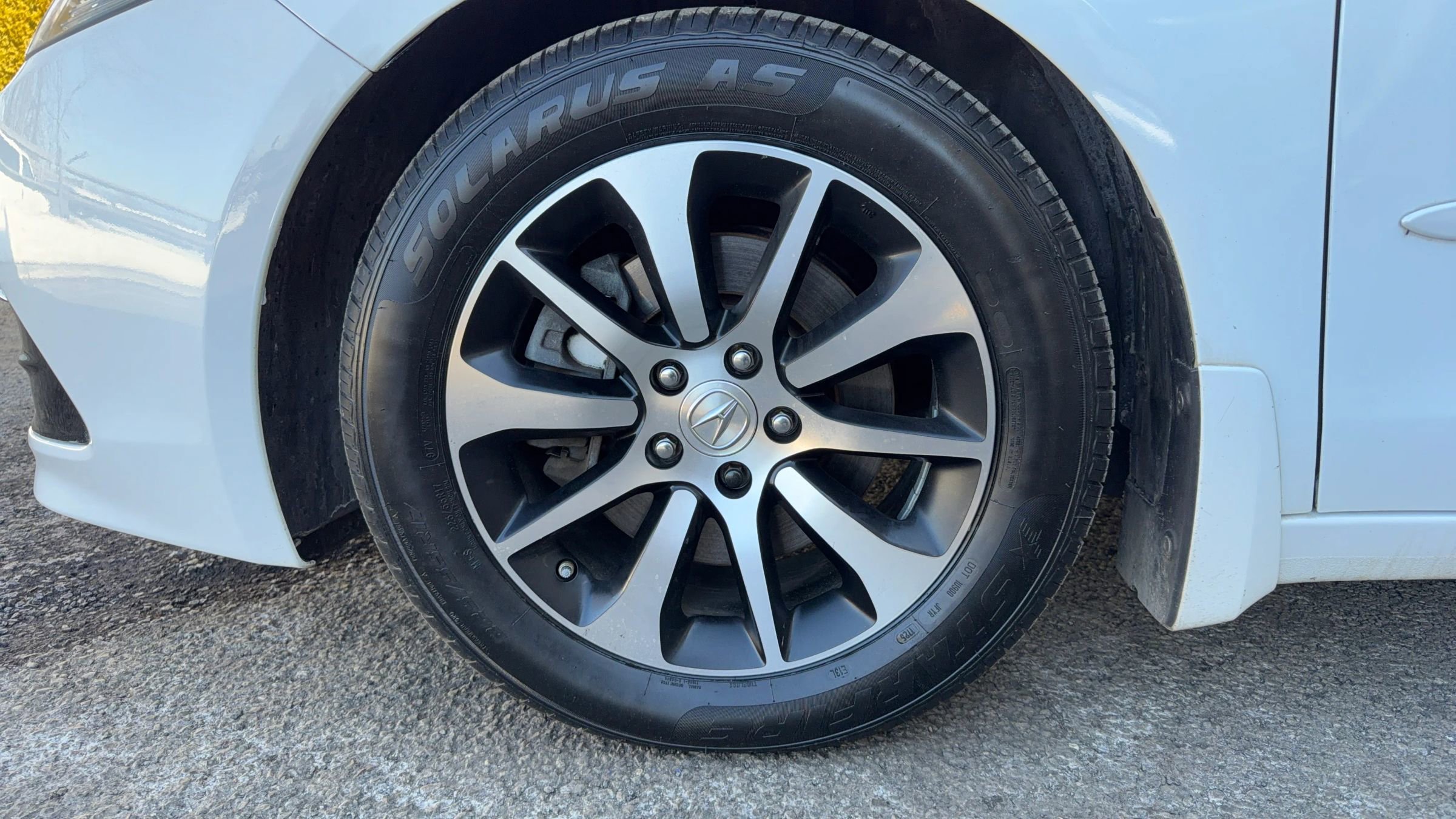 Used 2016 Acura TLX image 9