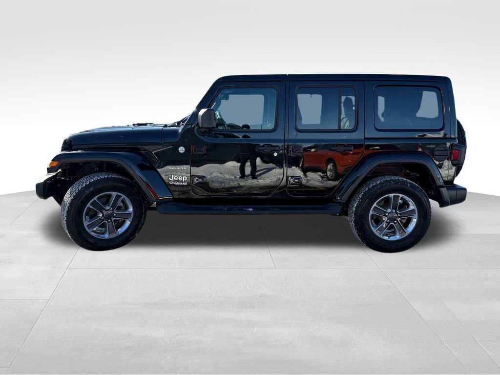 Used 2022 Jeep Wrangler Unlimited Sahara w/ Cold Weather Group image 4