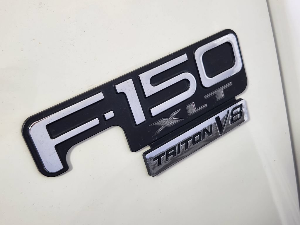 Used 2001 Ford F150 XLT AWD/4WD image 11