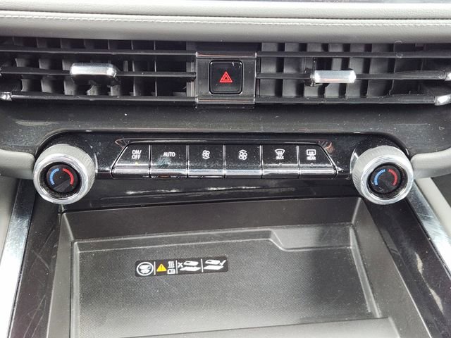 Used 2025 Chevrolet Tahoe LT image 15