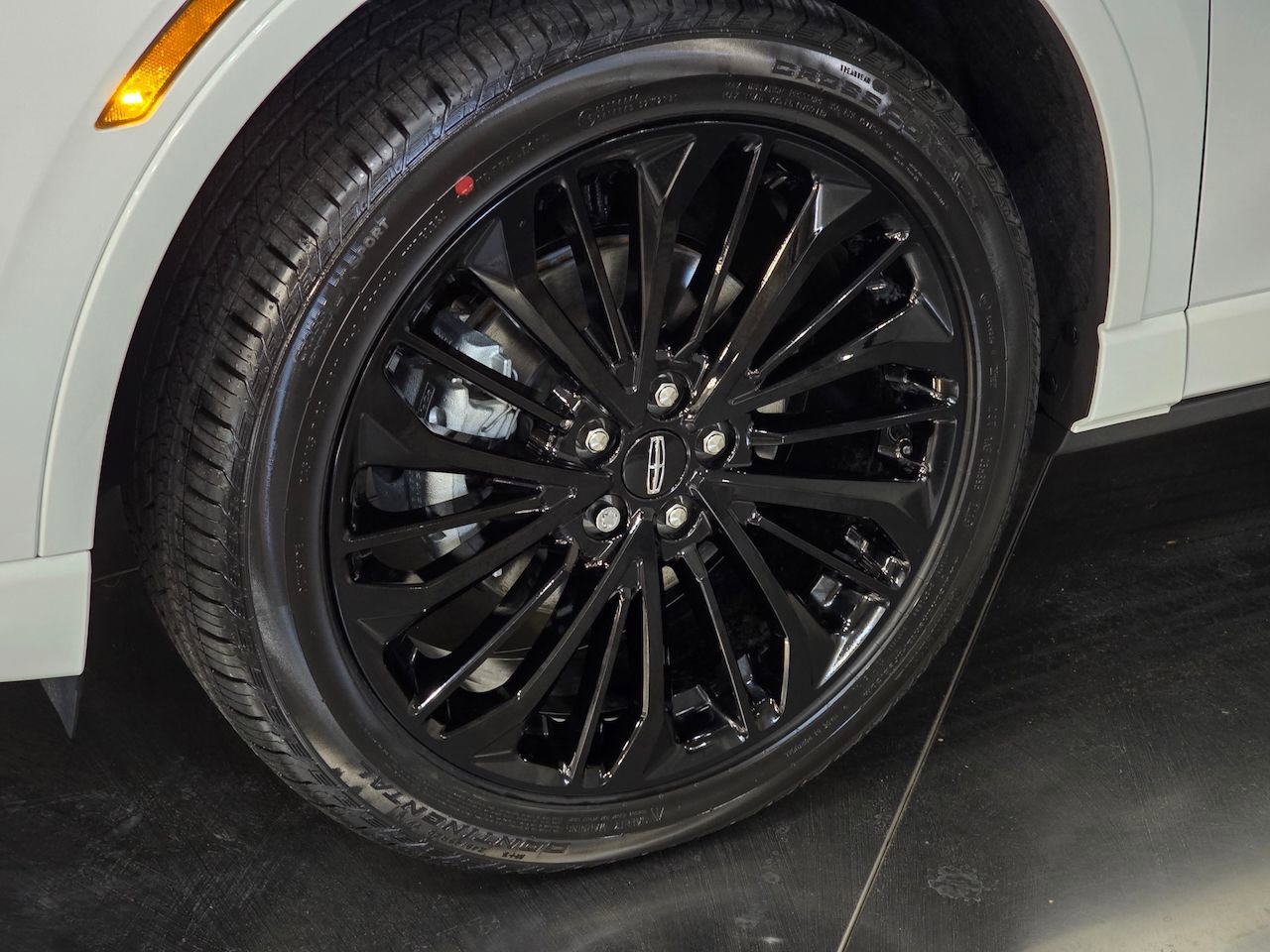 New 2026 Lincoln Corsair Premiere image 11