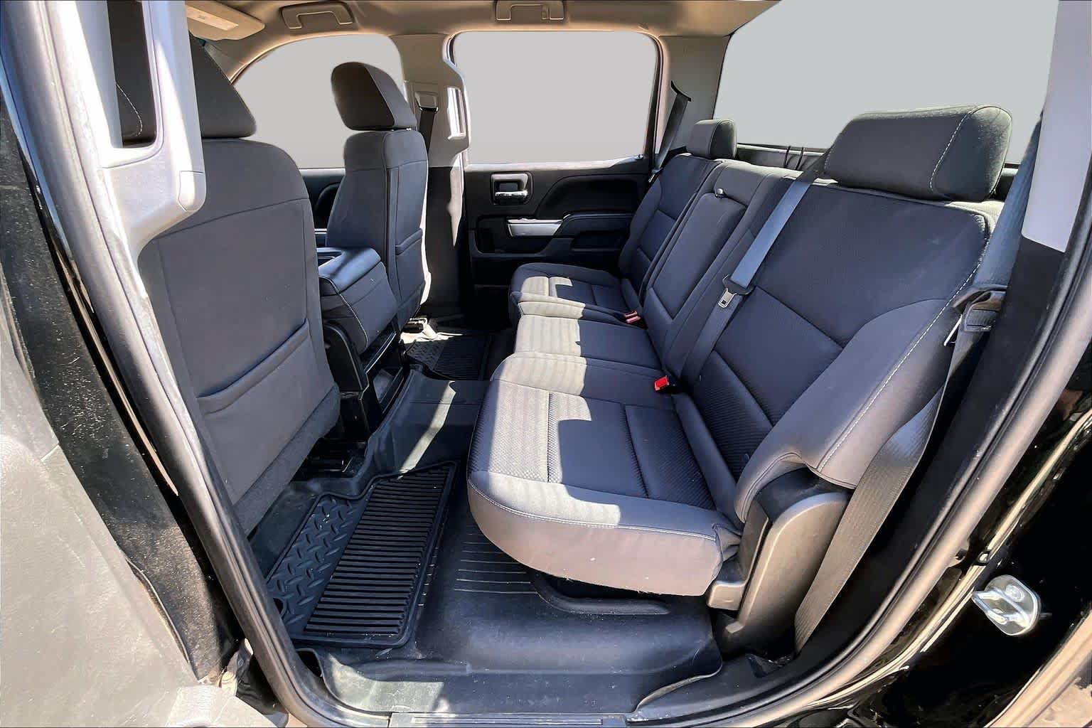 Used 2018 Chevrolet Silverado 1500 LT w/ Texas Edition AWD/4WD image 19