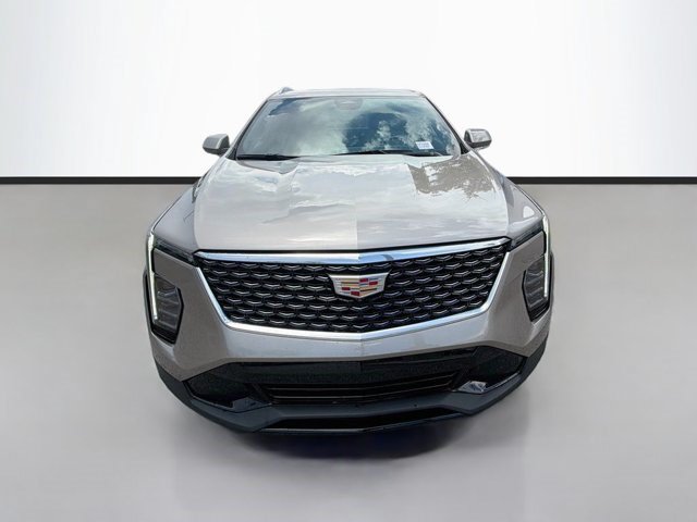 Certified 2025 Cadillac XT4 Premium Luxury FWD image 2