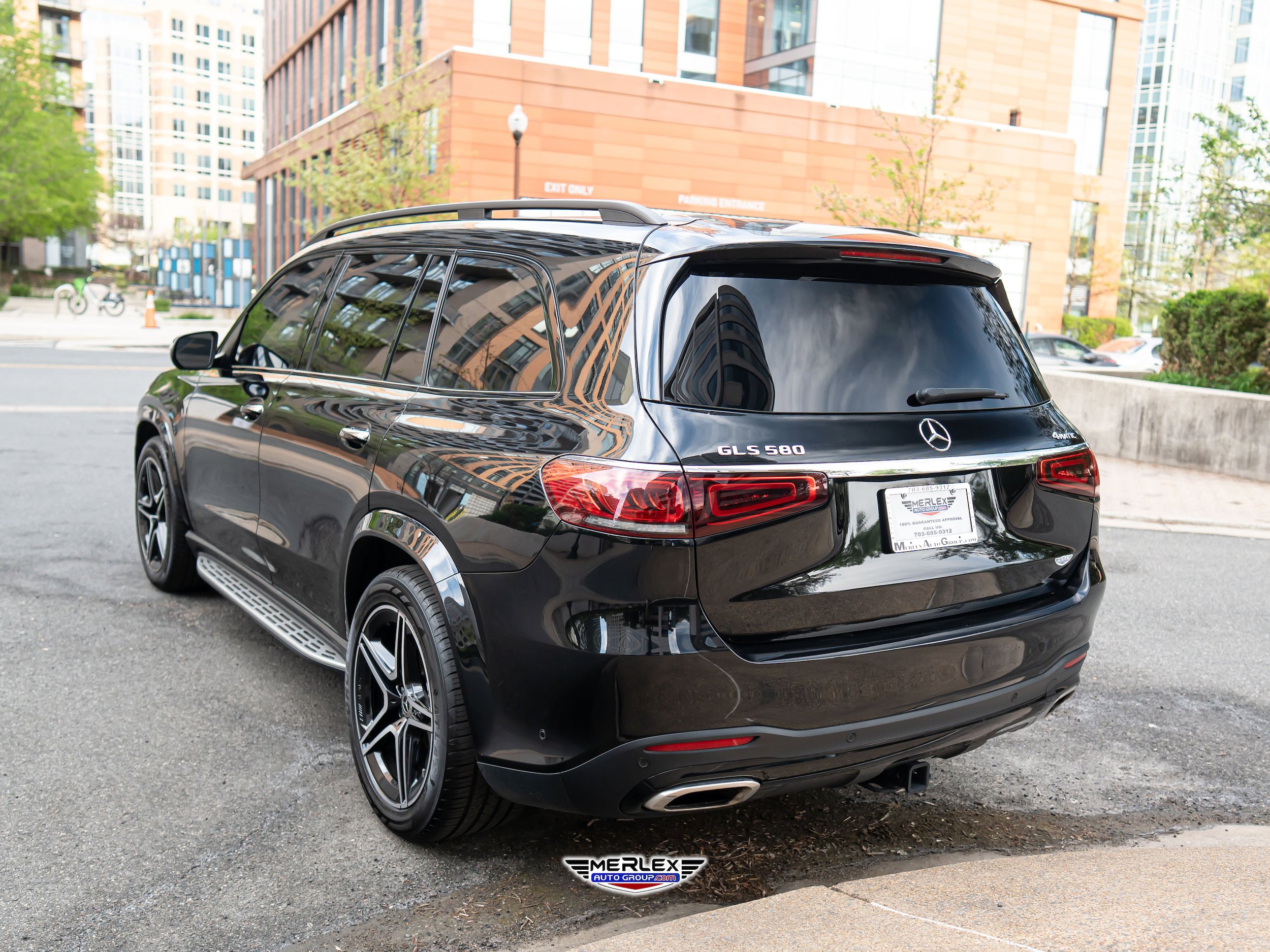 Used 2022 Mercedes-Benz GLS 580 4MATIC image 5