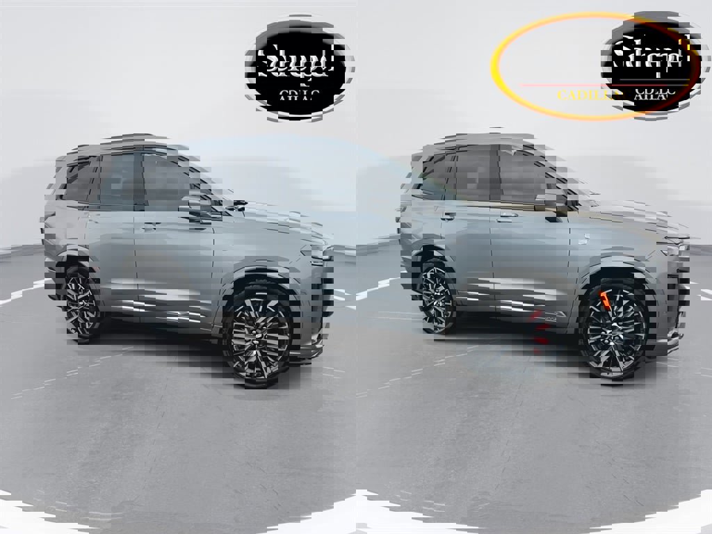 Used 2023 Cadillac XT6 Sport w/ Technology Package image 9