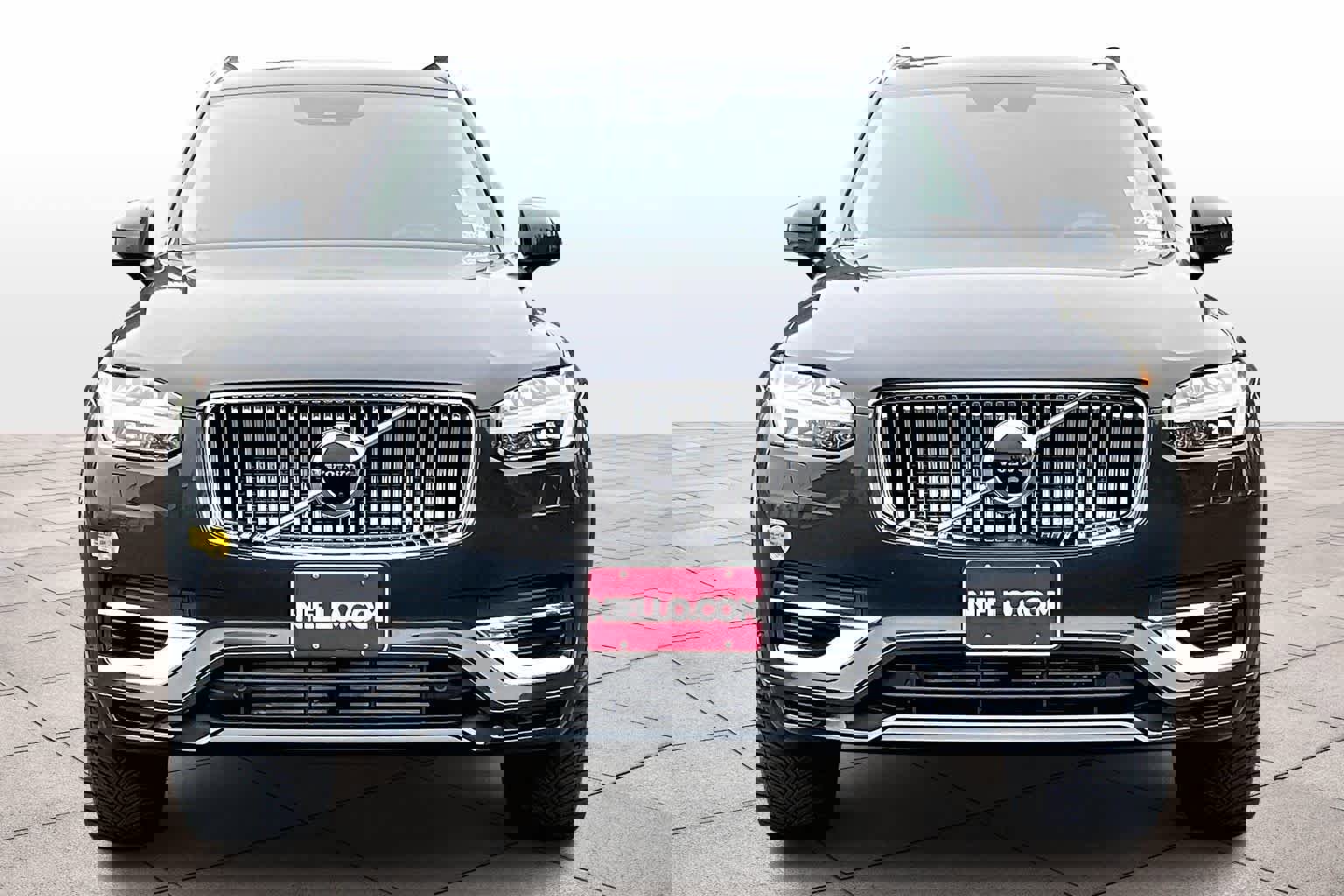 Used 2022 Volvo XC90 T8 Inscription Expression w/ Advanced Package image 3