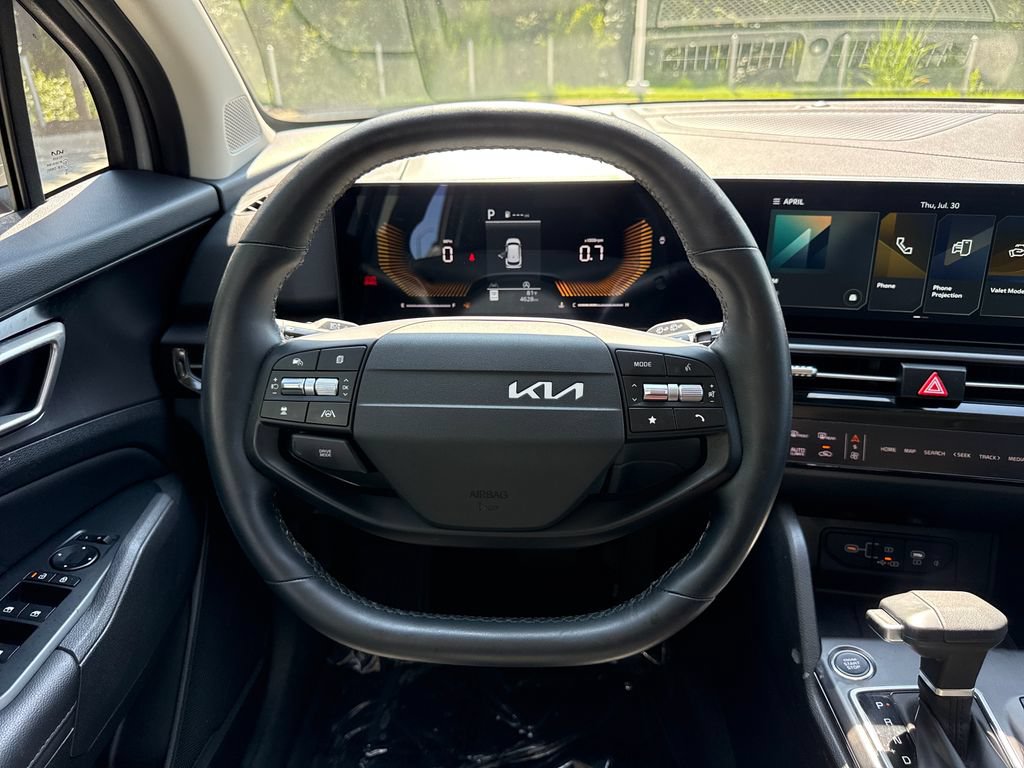 Used 2026 Kia Sportage EX w/ EX Panorama Roof Package FWD image 19