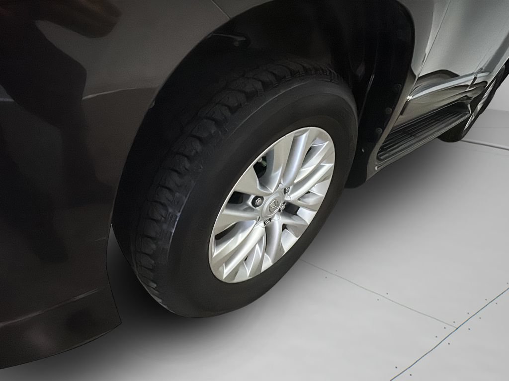 Used 2019 Lexus GX 460 Premium w/ Premium Package AWD/4WD image 6