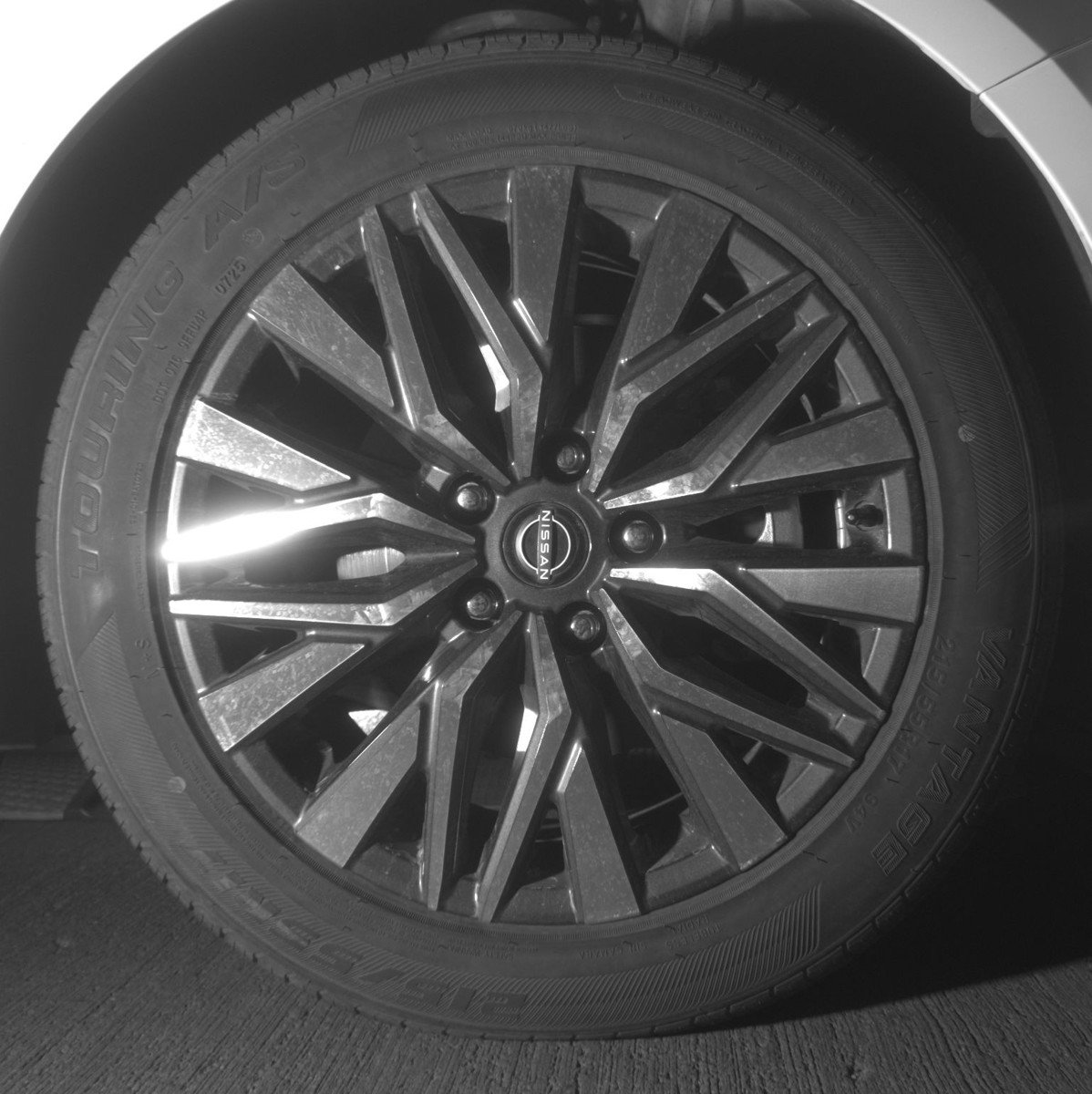 Used 2025 Nissan Altima 2.5 SV image 13