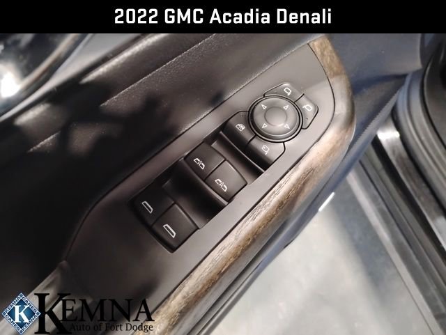 Used 2022 GMC Acadia Denali w/ Denali Ultimate Package image 12