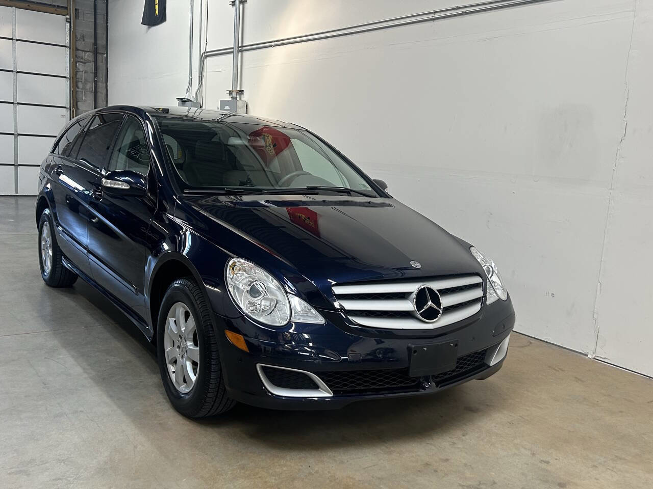 Used 2006 Mercedes-Benz R 350 4MATIC image 5
