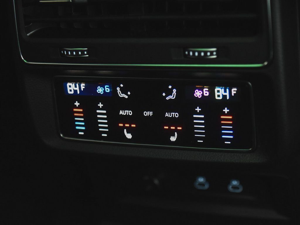 Used 2024 Audi SQ8 Premium Plus image 42