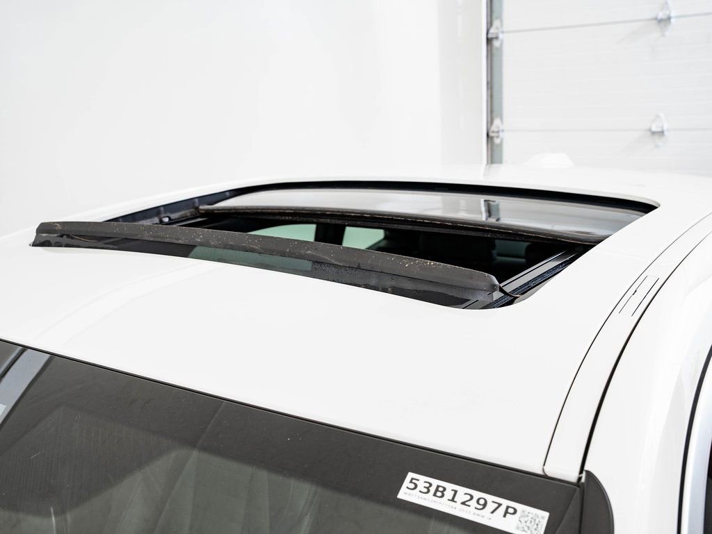 Used 2023 BMW i4 eDrive40 w/ Premium Package RWD image 14