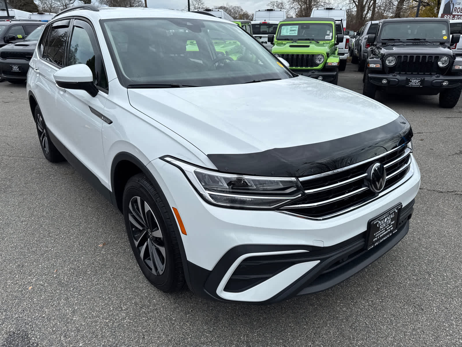 Used 2024 Volkswagen Tiguan S image 8