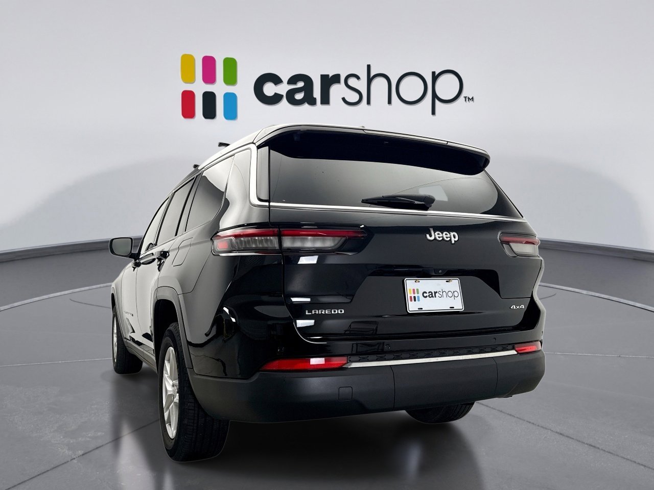 Used 2023 Jeep Grand Cherokee L Laredo image 3