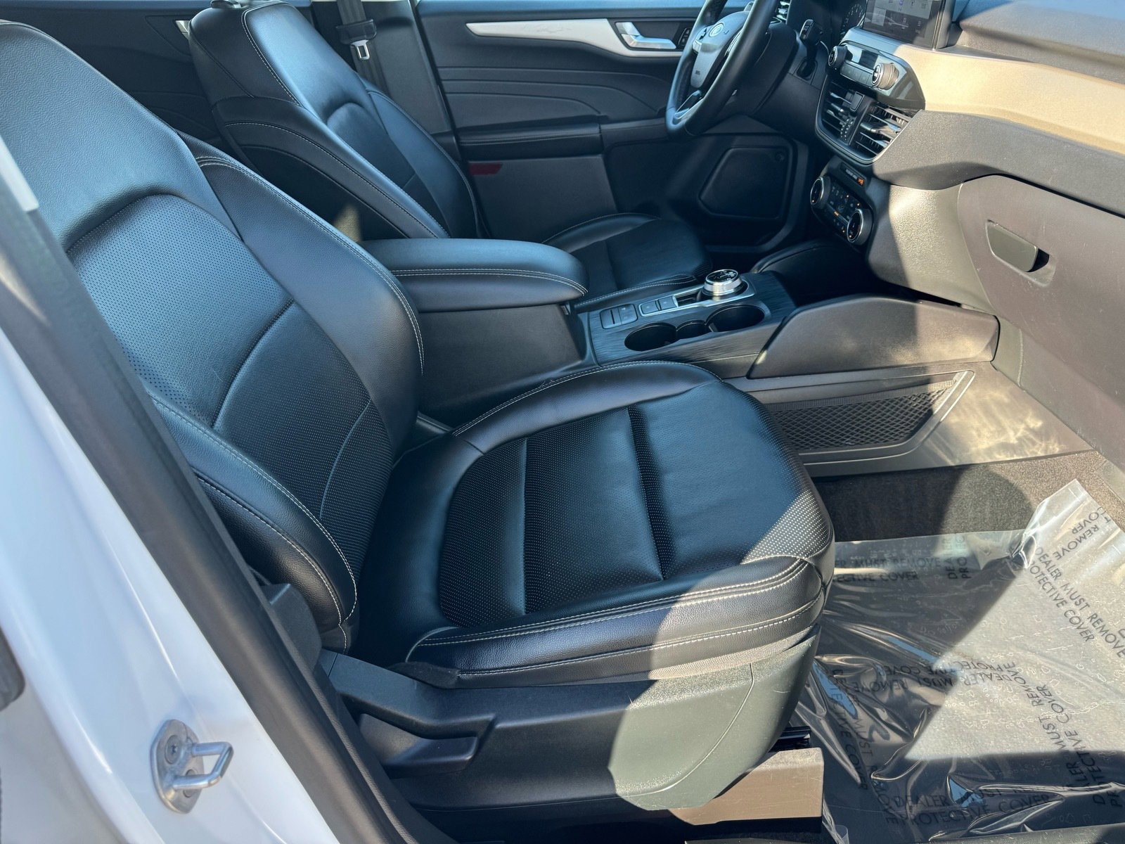 Used 2022 Ford Escape SEL image 11