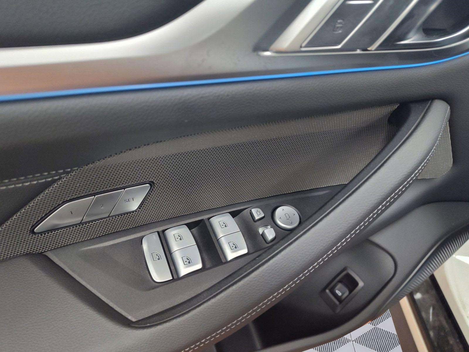 Used 2025 BMW i4 eDrive40 w/ M Sport Package image 12