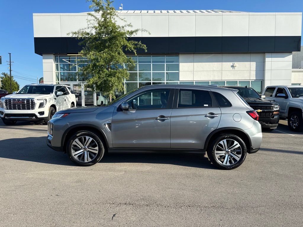 Used 2024 Mitsubishi Outlander Sport SE AWD/4WD image 4