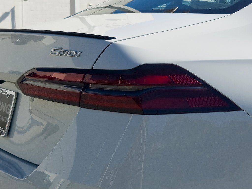 New 2026 BMW 530i w/ M Sport Package image 4