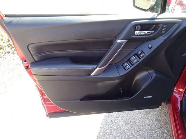 Used 2018 Subaru Forester 2.5i Touring w/ Popular Package #3B image 14