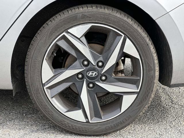 Certified 2023 Hyundai Elantra Limited image 8