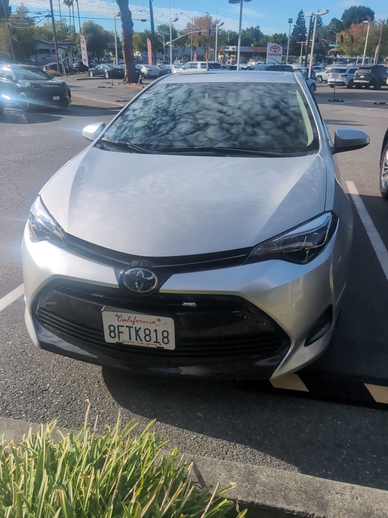 Certified 2019 Toyota Corolla XLE FWD image 2